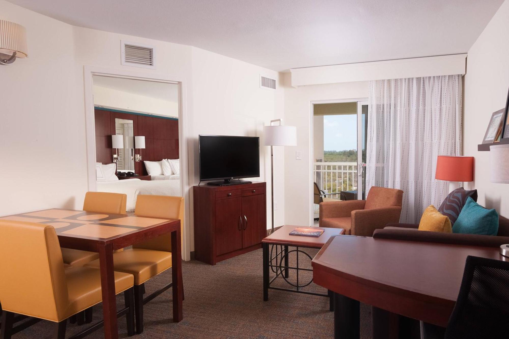 Residence Inn Fort Myers Sanibel Truckland Exterior foto