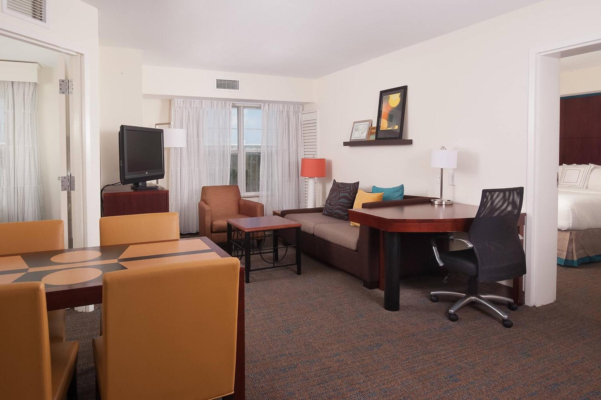 Residence Inn Fort Myers Sanibel Truckland Exterior foto
